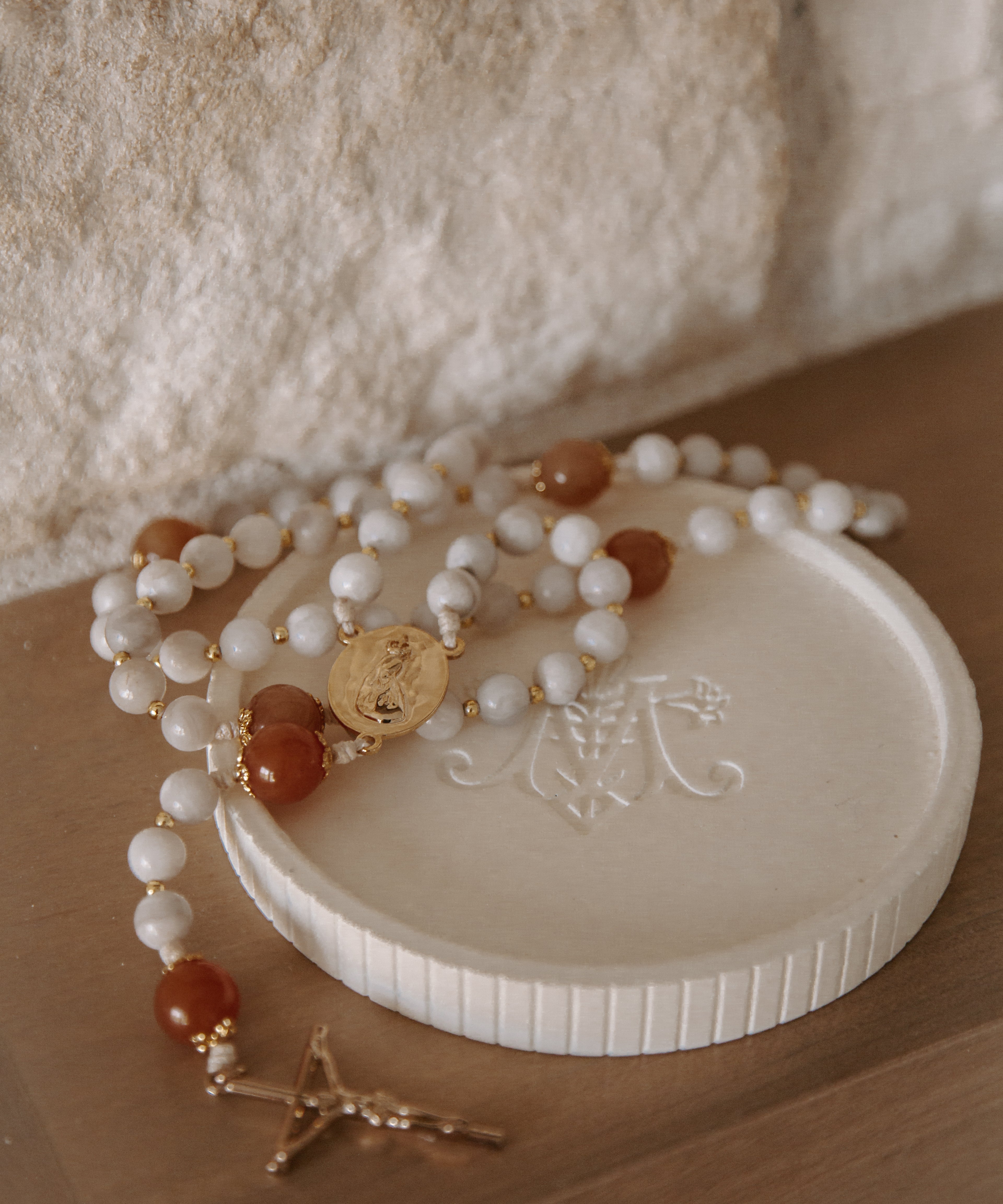 A Simple Guide to Praying the Rosary