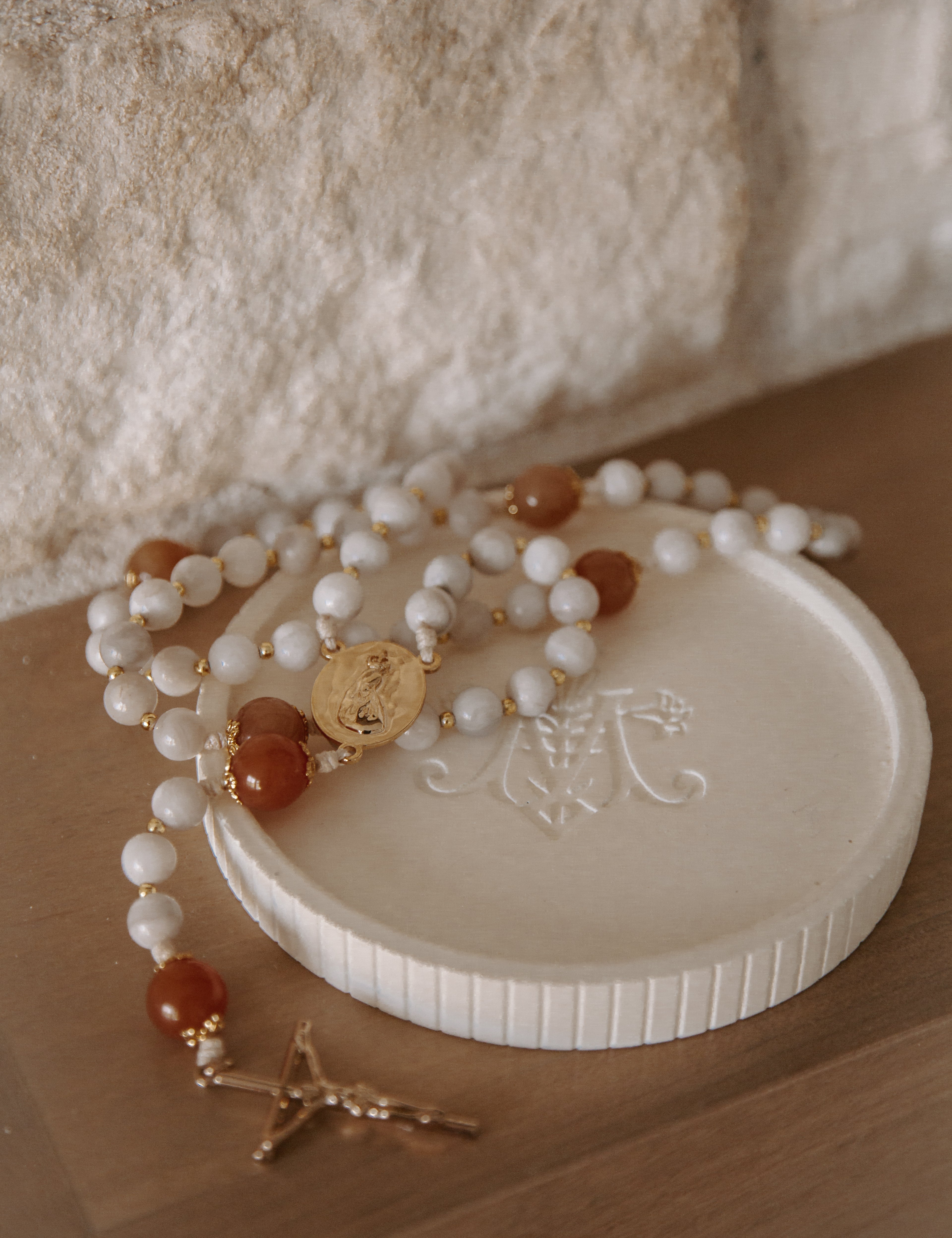 A Simple Guide to Praying the Rosary