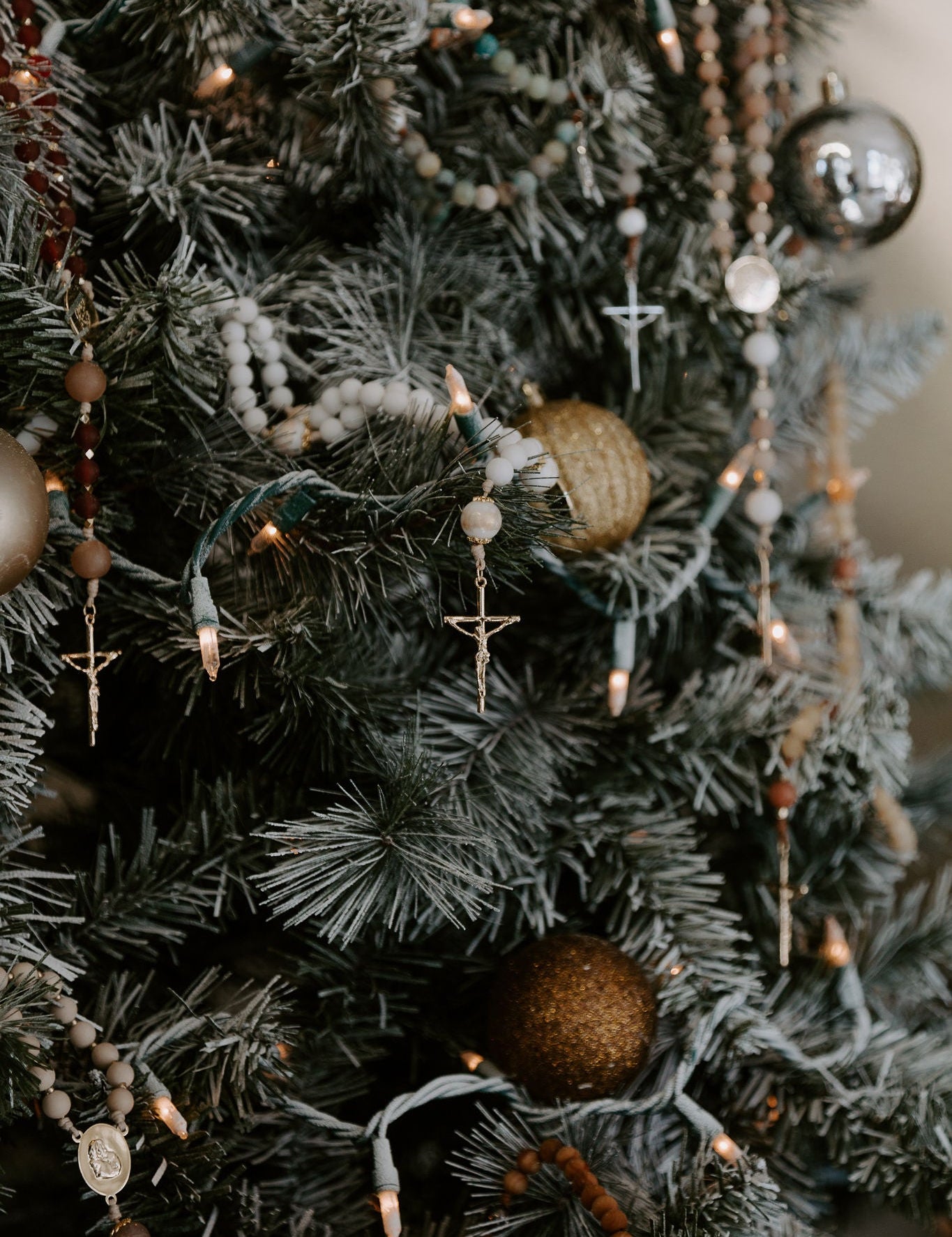 How to Decorate for a Catholic Christmas: Ornaments, Advent Wreaths & Faith-Filled Traditions