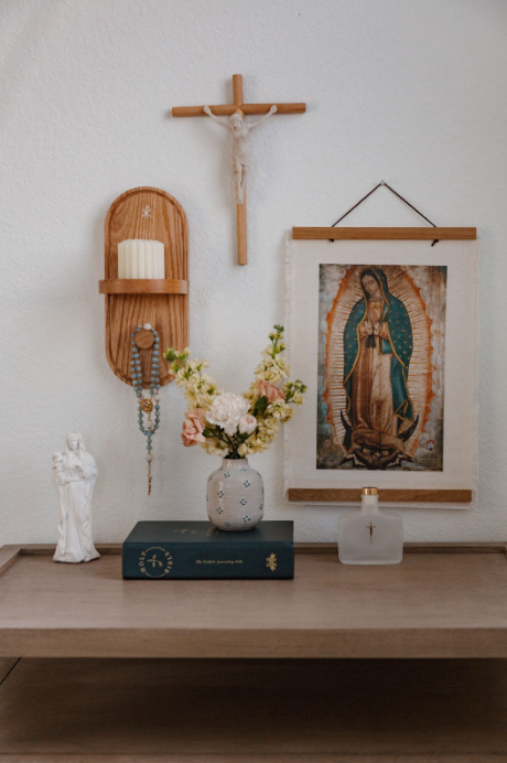 Catholic Home Decor: Simple Ways to Make Your Space More Meaningful