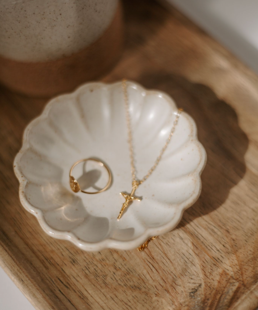 How to Choose Catholic Jewelry That Reflects Your Faith: From Miraculous Medal Necklaces to Everyday Bracelets