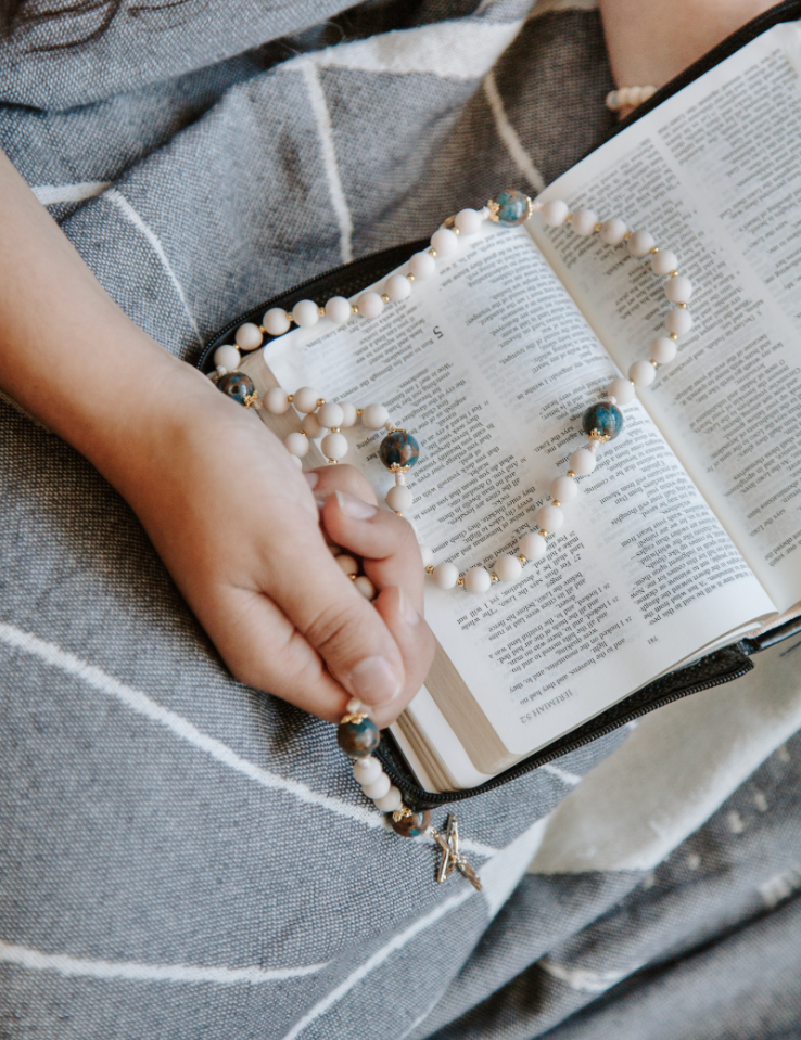 Learning to Pray the Rosary: A Simple Breakdown of the Prayers, the Mysteries, and Mary's Intercession